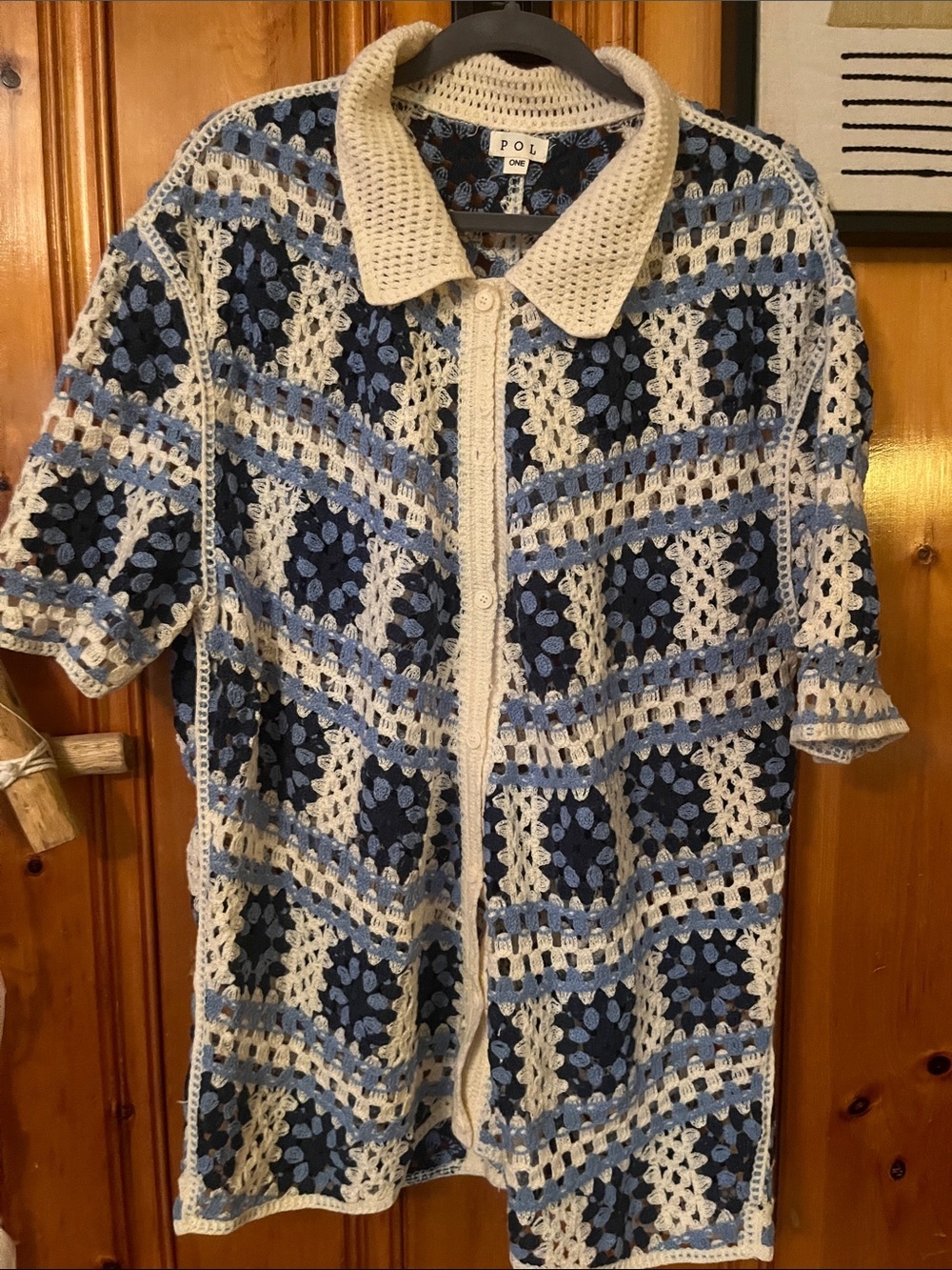POL Crochet Short-Sleeve Cardigan in Blue and Cream - Picture 3 of 4